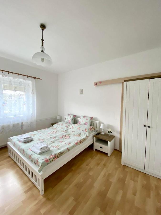 Ferienwohnung Apartman Marketa Bystrice  Exterior foto